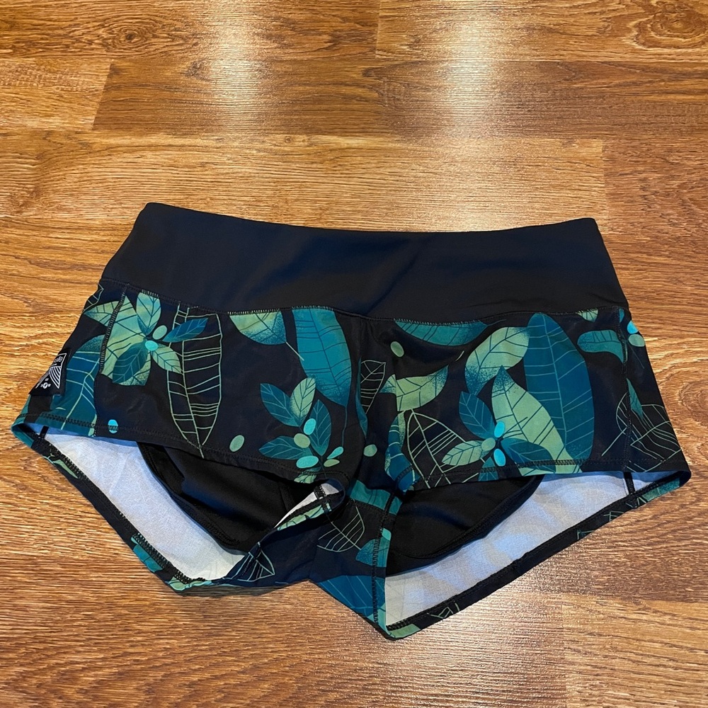 EUC - Oiselle Mac Rogas - Size 4